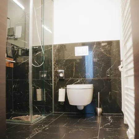 Outlet 4*