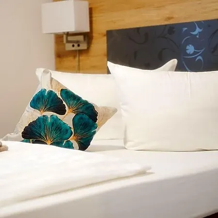 Hotel Outlet 4*